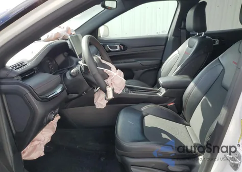 2025 Jeep Compass Trailhawk из США, поврежденный, VIN 3C4NJDDN1ST536705